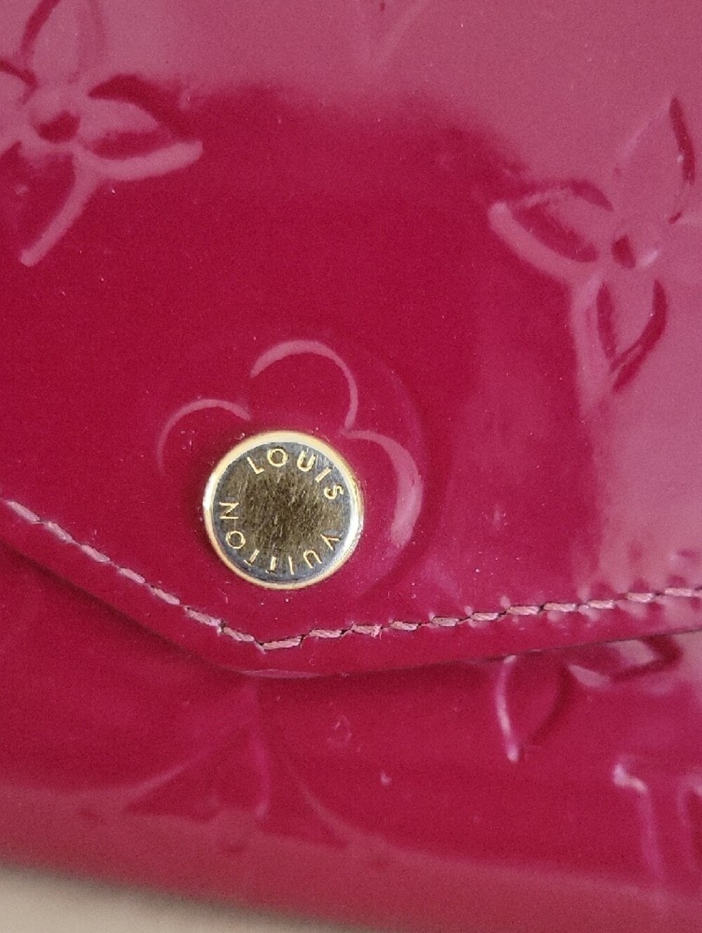 Louis Vuitton Vernis Patent Leather Wallet in Bordeaux - Picture 2 of 12